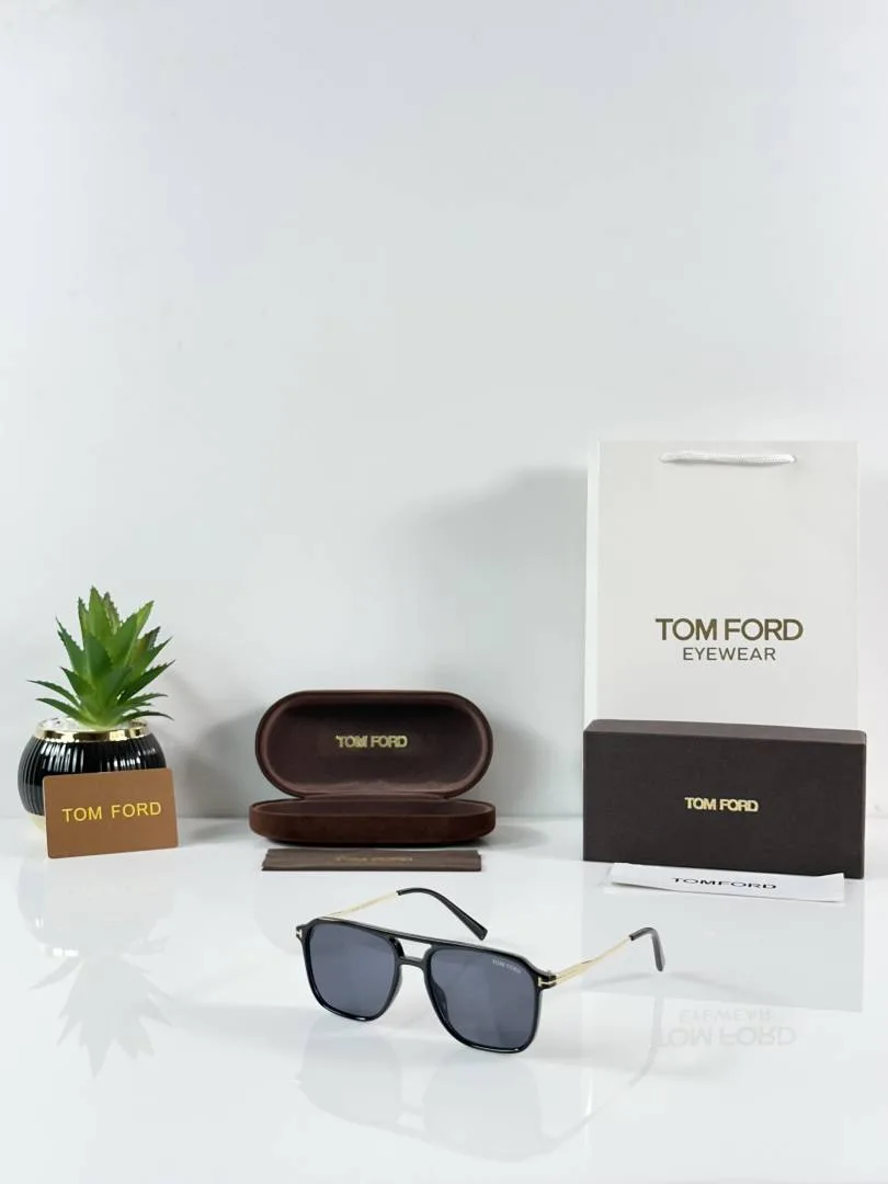 Tom forr 0230 Gold Black