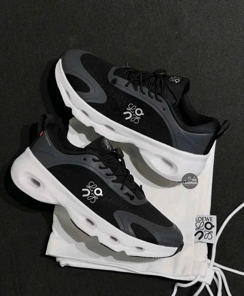 Sale On Running Cloudsolo X Loewe White Black 966